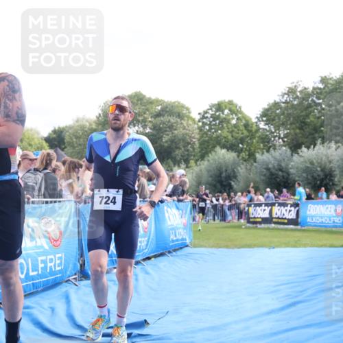 25.08.2024 - Elbe Triathlon Hamburg H.Heesch http://msf.ph/oto/6884698 25.08.2024 11:22:25 Ziel 322, 699, 720, 724, 767 meine-sportfotos.de