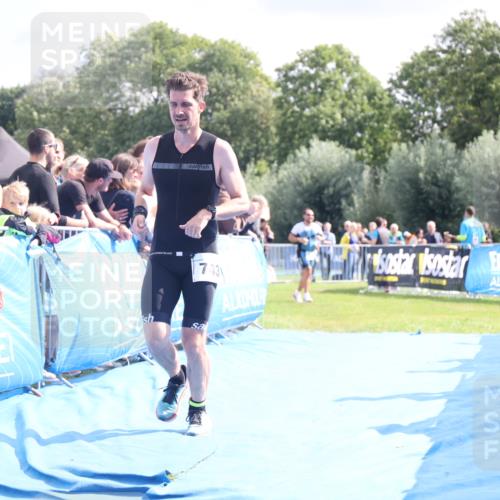 25.08.2024 - Elbe Triathlon Hamburg H.Heesch http://msf.ph/oto/6884709 25.08.2024 11:29:33 Ziel 743 meine-sportfotos.de