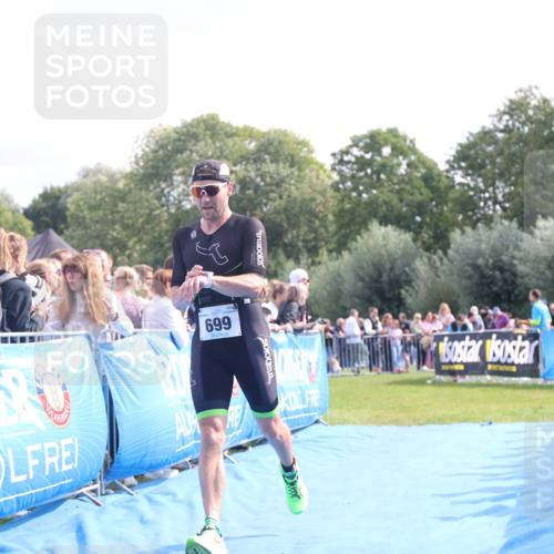 25.08.2024 - Elbe Triathlon Hamburg H.Heesch http://msf.ph/oto/6884720 25.08.2024 11:22:31 Ziel 322, 699, 724 meine-sportfotos.de