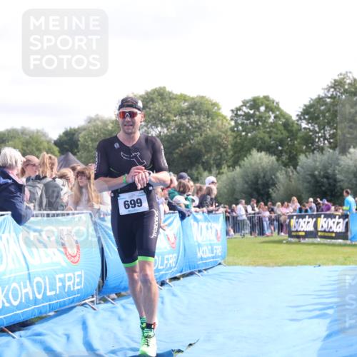 25.08.2024 - Elbe Triathlon Hamburg H.Heesch http://msf.ph/oto/6884730 25.08.2024 11:22:31 Ziel 322, 699, 724 meine-sportfotos.de