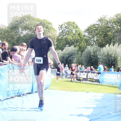 25.08.2024 - Elbe Triathlon Hamburg H.Heesch http://msf.ph/oto/6884739 25.08.2024 11:29:44 Ziel 589, 682 meine-sportfotos.de