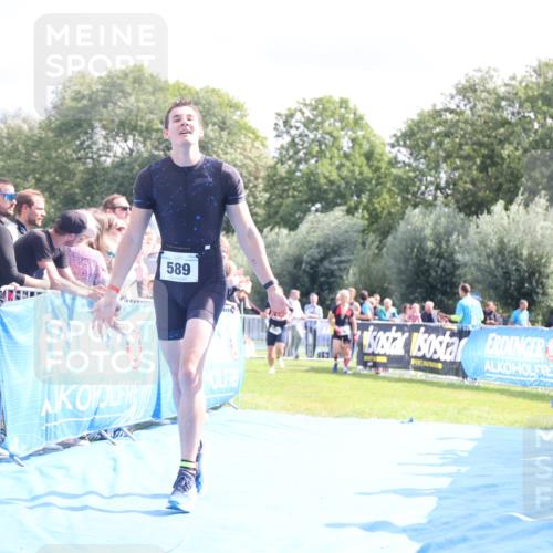 25.08.2024 - Elbe Triathlon Hamburg H.Heesch http://msf.ph/oto/6884740 25.08.2024 11:29:44 Ziel 589, 682 meine-sportfotos.de