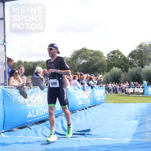 25.08.2024 - Elbe Triathlon Hamburg H.Heesch http://msf.ph/oto/6884743 25.08.2024 11:22:31 Ziel 322, 699, 724 meine-sportfotos.de