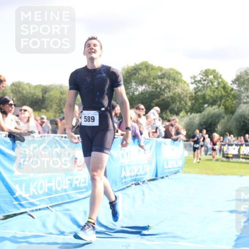 25.08.2024 - Elbe Triathlon Hamburg H.Heesch http://msf.ph/oto/6884746 25.08.2024 11:29:45 Ziel 589, 665, 682 meine-sportfotos.de