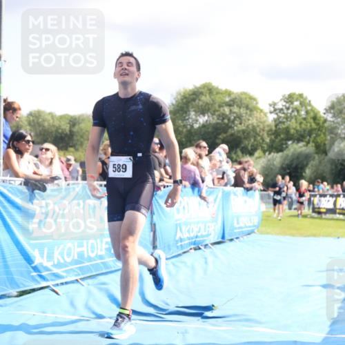 25.08.2024 - Elbe Triathlon Hamburg H.Heesch http://msf.ph/oto/6884748 25.08.2024 11:29:45 Ziel 589, 665, 682 meine-sportfotos.de