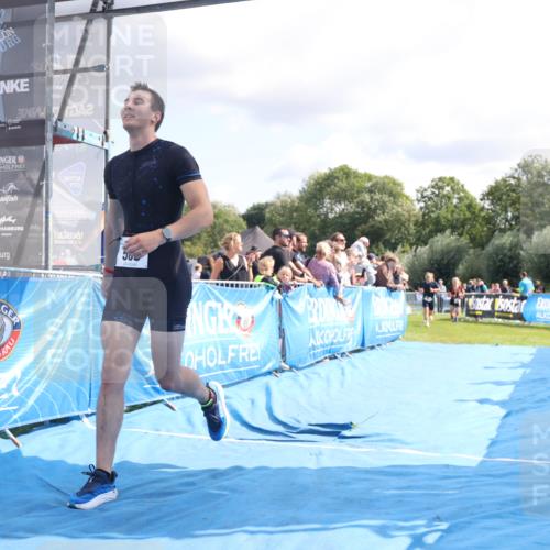 25.08.2024 - Elbe Triathlon Hamburg H.Heesch http://msf.ph/oto/6884762 25.08.2024 11:29:46 Ziel 589, 665, 682 meine-sportfotos.de
