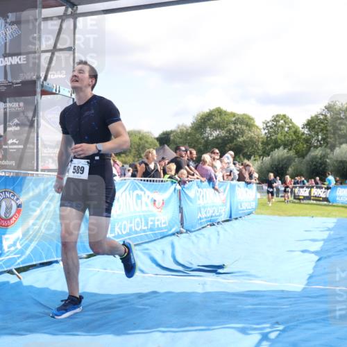 25.08.2024 - Elbe Triathlon Hamburg H.Heesch http://msf.ph/oto/6884764 25.08.2024 11:29:46 Ziel 589, 665, 682 meine-sportfotos.de