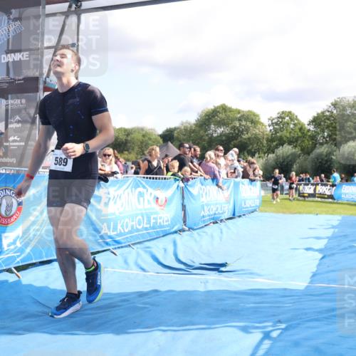 25.08.2024 - Elbe Triathlon Hamburg H.Heesch http://msf.ph/oto/6884768 25.08.2024 11:29:46 Ziel 589, 665, 682 meine-sportfotos.de