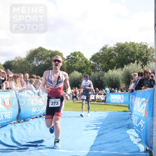 25.08.2024 - Elbe Triathlon Hamburg H.Heesch http://msf.ph/oto/6884777 25.08.2024 11:22:45 Ziel 273, 383 meine-sportfotos.de