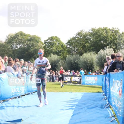 25.08.2024 - Elbe Triathlon Hamburg H.Heesch http://msf.ph/oto/6884792 25.08.2024 11:22:47 Ziel 273, 383, 617 meine-sportfotos.de