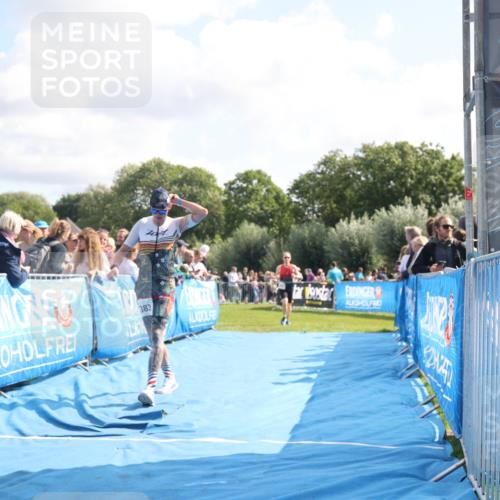 25.08.2024 - Elbe Triathlon Hamburg H.Heesch http://msf.ph/oto/6884819 25.08.2024 11:22:48 Ziel 273, 383, 617 meine-sportfotos.de
