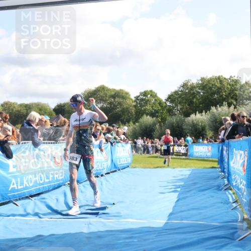 25.08.2024 - Elbe Triathlon Hamburg H.Heesch http://msf.ph/oto/6884828 25.08.2024 11:22:49 Ziel 273, 383, 617 meine-sportfotos.de