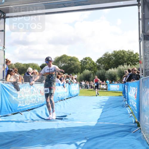25.08.2024 - Elbe Triathlon Hamburg H.Heesch http://msf.ph/oto/6884836 25.08.2024 11:22:49 Ziel 273, 383, 617 meine-sportfotos.de