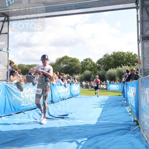 25.08.2024 - Elbe Triathlon Hamburg H.Heesch http://msf.ph/oto/6884854 25.08.2024 11:22:50 Ziel 273, 383, 554, 617 meine-sportfotos.de