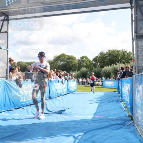 25.08.2024 - Elbe Triathlon Hamburg H.Heesch http://msf.ph/oto/6884856 25.08.2024 11:22:50 Ziel 273, 383, 554, 617 meine-sportfotos.de