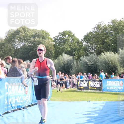 25.08.2024 - Elbe Triathlon Hamburg H.Heesch http://msf.ph/oto/6884858 25.08.2024 11:22:53 Ziel 383, 385, 554, 617 meine-sportfotos.de
