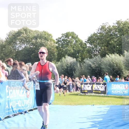 25.08.2024 - Elbe Triathlon Hamburg H.Heesch http://msf.ph/oto/6884860 25.08.2024 11:22:53 Ziel 383, 385, 554, 617 meine-sportfotos.de