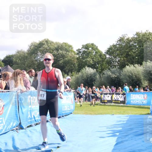 25.08.2024 - Elbe Triathlon Hamburg H.Heesch http://msf.ph/oto/6884882 25.08.2024 11:22:53 Ziel 383, 385, 554, 617 meine-sportfotos.de