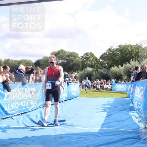 25.08.2024 - Elbe Triathlon Hamburg H.Heesch http://msf.ph/oto/6884912 25.08.2024 11:22:54 Ziel 383, 385, 554, 617 meine-sportfotos.de