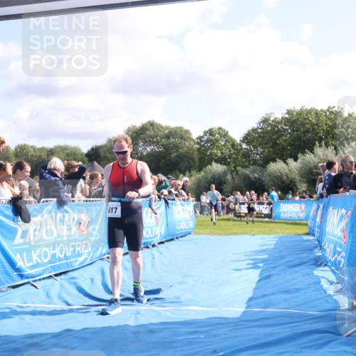 25.08.2024 - Elbe Triathlon Hamburg H.Heesch http://msf.ph/oto/6884918 25.08.2024 11:22:54 Ziel 383, 385, 554, 617 meine-sportfotos.de