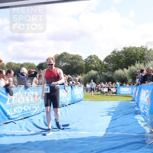 25.08.2024 - Elbe Triathlon Hamburg H.Heesch http://msf.ph/oto/6884923 25.08.2024 11:22:54 Ziel 383, 385, 554, 617 meine-sportfotos.de