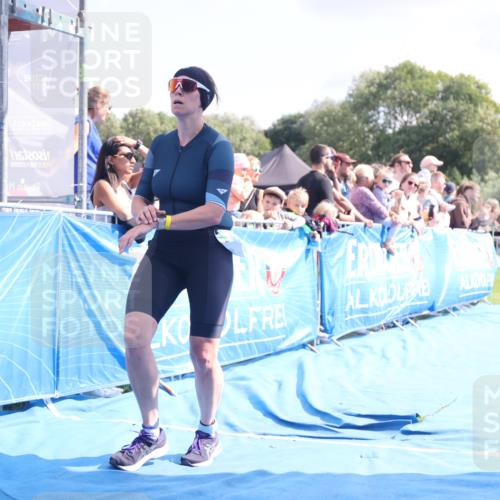 25.08.2024 - Elbe Triathlon Hamburg H.Heesch http://msf.ph/oto/6884933 25.08.2024 11:30:20 Ziel 526, 798 meine-sportfotos.de