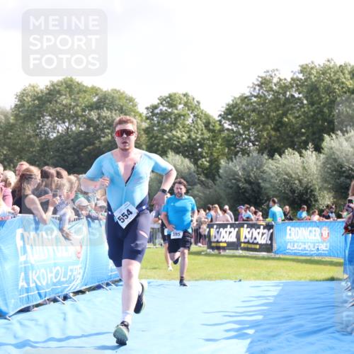 25.08.2024 - Elbe Triathlon Hamburg H.Heesch http://msf.ph/oto/6884934 25.08.2024 11:22:58 Ziel 246, 385, 554, 617, 715 meine-sportfotos.de