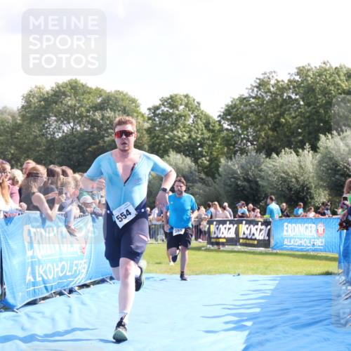 25.08.2024 - Elbe Triathlon Hamburg H.Heesch http://msf.ph/oto/6884936 25.08.2024 11:22:58 Ziel 246, 385, 554, 617, 715 meine-sportfotos.de
