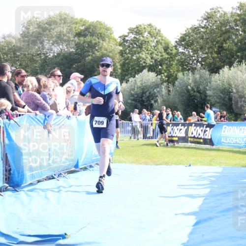 25.08.2024 - Elbe Triathlon Hamburg H.Heesch http://msf.ph/oto/6884950 25.08.2024 11:30:39 Ziel 709, 758 meine-sportfotos.de