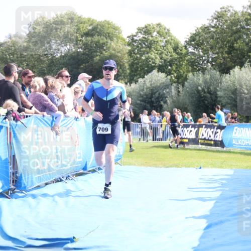 25.08.2024 - Elbe Triathlon Hamburg H.Heesch http://msf.ph/oto/6884954 25.08.2024 11:30:39 Ziel 709, 758 meine-sportfotos.de