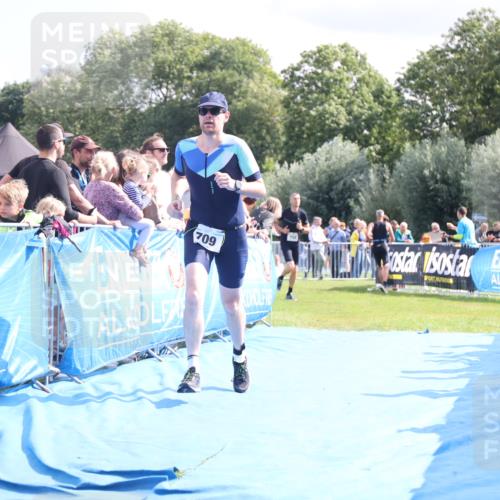25.08.2024 - Elbe Triathlon Hamburg H.Heesch http://msf.ph/oto/6884963 25.08.2024 11:30:39 Ziel 709, 758 meine-sportfotos.de