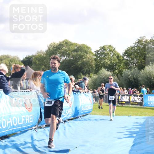 25.08.2024 - Elbe Triathlon Hamburg H.Heesch http://msf.ph/oto/6884972 25.08.2024 11:23:00 Ziel 246, 385, 554, 617, 715 meine-sportfotos.de