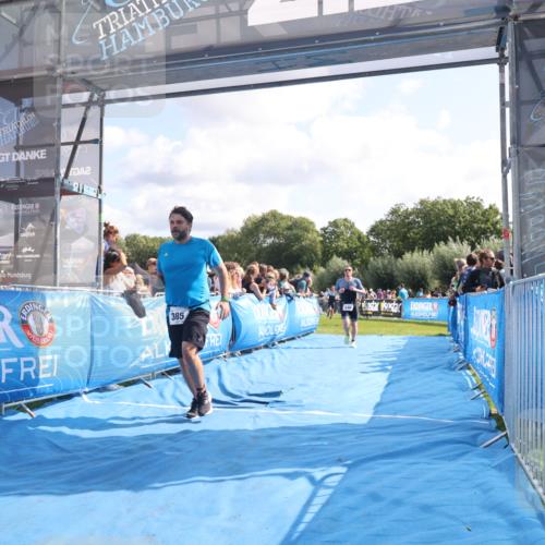 25.08.2024 - Elbe Triathlon Hamburg H.Heesch http://msf.ph/oto/6884987 25.08.2024 11:23:01 Ziel 246, 385, 554, 617, 715 meine-sportfotos.de