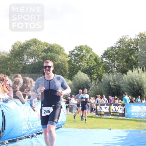 25.08.2024 - Elbe Triathlon Hamburg H.Heesch http://msf.ph/oto/6884993 25.08.2024 11:23:03 Ziel 246, 385, 554, 558, 715 meine-sportfotos.de