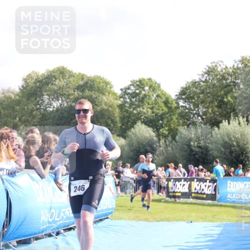 25.08.2024 - Elbe Triathlon Hamburg H.Heesch http://msf.ph/oto/6884995 25.08.2024 11:23:03 Ziel 246, 385, 554, 558, 715 meine-sportfotos.de