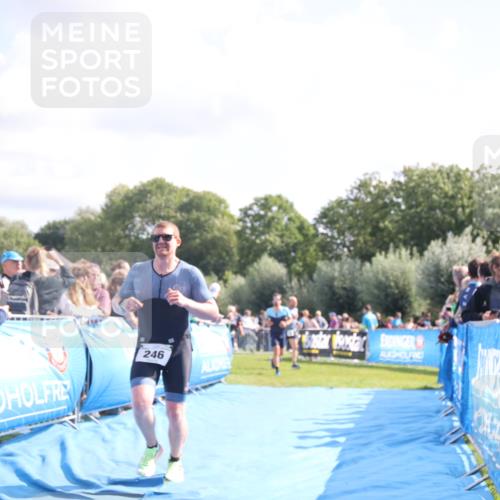 25.08.2024 - Elbe Triathlon Hamburg H.Heesch http://msf.ph/oto/6885005 25.08.2024 11:23:03 Ziel 246, 385, 554, 558, 715 meine-sportfotos.de