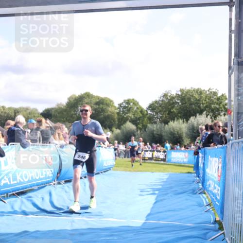 25.08.2024 - Elbe Triathlon Hamburg H.Heesch http://msf.ph/oto/6885006 25.08.2024 11:23:03 Ziel 246, 385, 554, 558, 715 meine-sportfotos.de