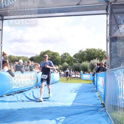 25.08.2024 - Elbe Triathlon Hamburg H.Heesch http://msf.ph/oto/6885008 25.08.2024 11:23:03 Ziel 246, 385, 554, 558, 715 meine-sportfotos.de