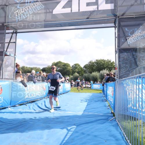 25.08.2024 - Elbe Triathlon Hamburg H.Heesch http://msf.ph/oto/6885012 25.08.2024 11:23:03 Ziel 246, 385, 554, 558, 715 meine-sportfotos.de