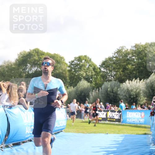 25.08.2024 - Elbe Triathlon Hamburg H.Heesch http://msf.ph/oto/6885022 25.08.2024 11:23:07 Ziel 246, 385, 558, 715 meine-sportfotos.de