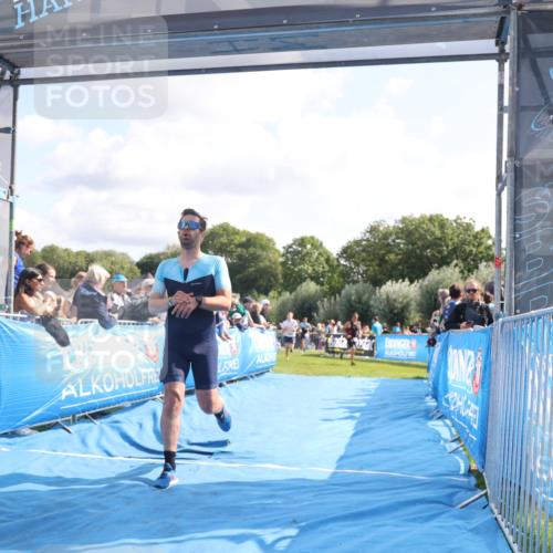 25.08.2024 - Elbe Triathlon Hamburg H.Heesch http://msf.ph/oto/6885032 25.08.2024 11:23:07 Ziel 246, 385, 558, 715 meine-sportfotos.de