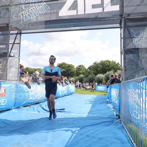 25.08.2024 - Elbe Triathlon Hamburg H.Heesch http://msf.ph/oto/6885036 25.08.2024 11:23:07 Ziel 246, 385, 558, 715 meine-sportfotos.de