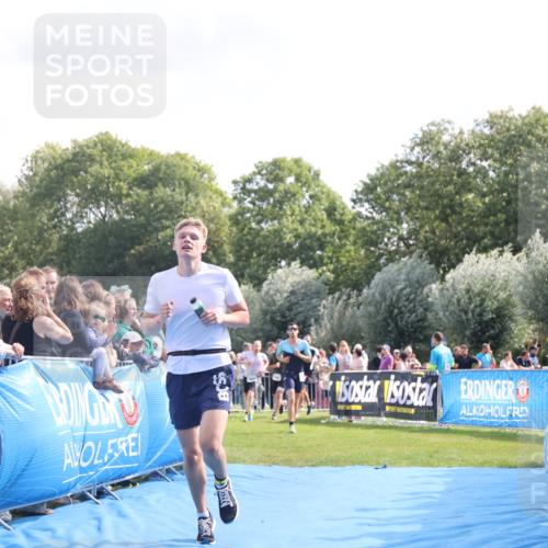 25.08.2024 - Elbe Triathlon Hamburg H.Heesch http://msf.ph/oto/6885040 25.08.2024 11:23:10 Ziel 205, 246, 558, 715, 727, 1845 meine-sportfotos.de