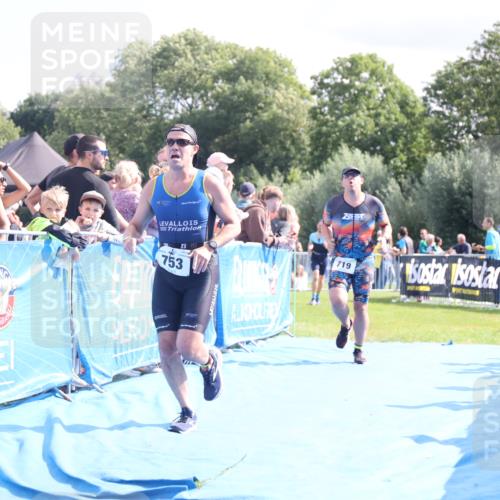 25.08.2024 - Elbe Triathlon Hamburg H.Heesch http://msf.ph/oto/6885043 25.08.2024 11:30:53 Ziel 630, 719, 753, 796, 1435 meine-sportfotos.de