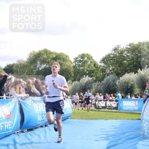 25.08.2024 - Elbe Triathlon Hamburg H.Heesch http://msf.ph/oto/6885050 25.08.2024 11:23:11 Ziel 205, 558, 645, 654, 715, 727, 1845 meine-sportfotos.de