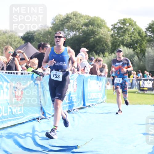25.08.2024 - Elbe Triathlon Hamburg H.Heesch http://msf.ph/oto/6885053 25.08.2024 11:30:53 Ziel 630, 719, 753, 796, 1435 meine-sportfotos.de