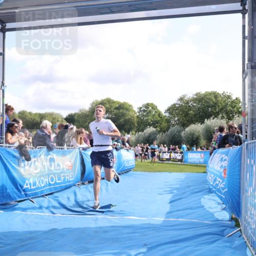 25.08.2024 - Elbe Triathlon Hamburg H.Heesch http://msf.ph/oto/6885059 25.08.2024 11:23:11 Ziel 205, 558, 645, 654, 715, 727, 1845 meine-sportfotos.de