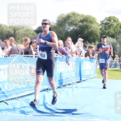 25.08.2024 - Elbe Triathlon Hamburg H.Heesch http://msf.ph/oto/6885064 25.08.2024 11:30:54 Ziel 630, 719, 753, 796, 1435 meine-sportfotos.de
