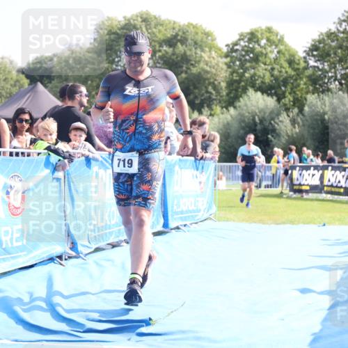 25.08.2024 - Elbe Triathlon Hamburg H.Heesch http://msf.ph/oto/6885077 25.08.2024 11:30:55 Ziel 630, 719, 753, 796, 1435 meine-sportfotos.de