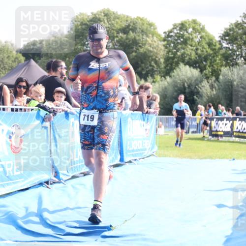 25.08.2024 - Elbe Triathlon Hamburg H.Heesch http://msf.ph/oto/6885079 25.08.2024 11:30:55 Ziel 630, 719, 753, 796, 1435 meine-sportfotos.de
